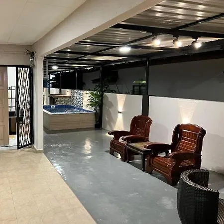 Anas Mj Homestay Private Pool Ayer Keroh Exterior photo